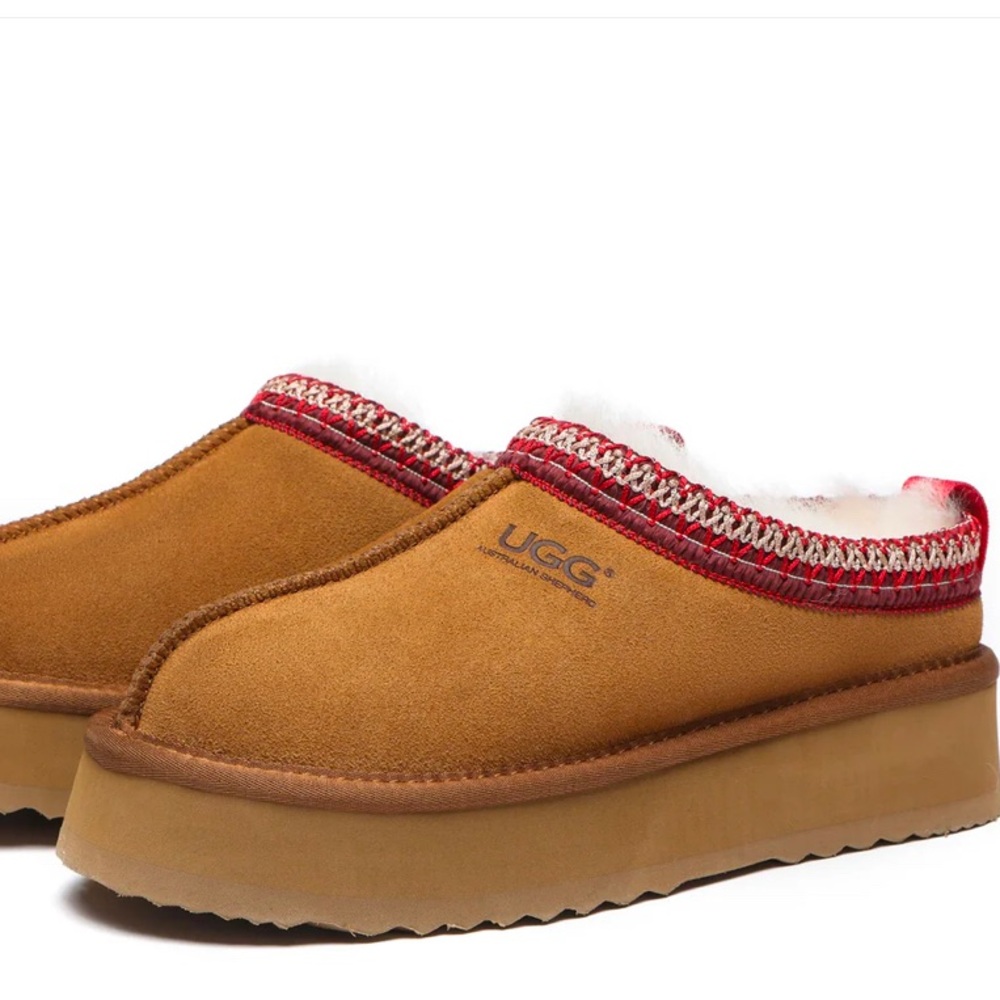 UGG Tass Platform Slippers